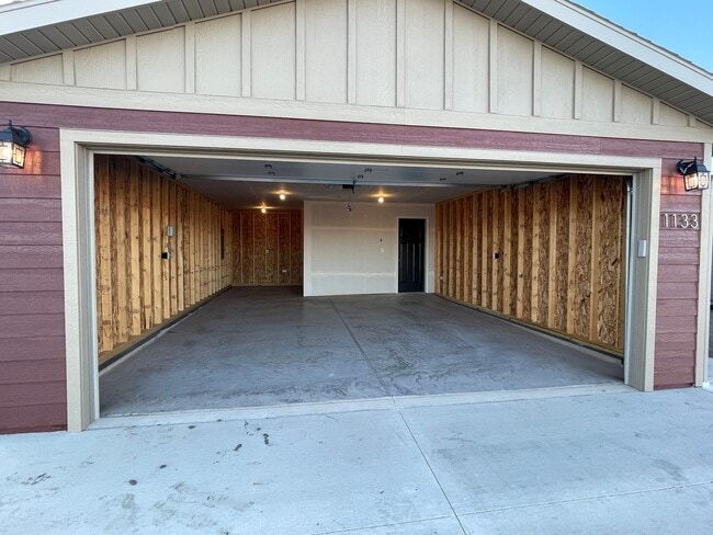Building Photo - ~ APPLICATIONS PENDING ~ NEW BUILD! Brand ...