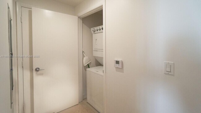 Building Photo - 550 Okeechobee Blvd