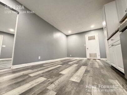 Building Photo - 1720 Traveller Rd