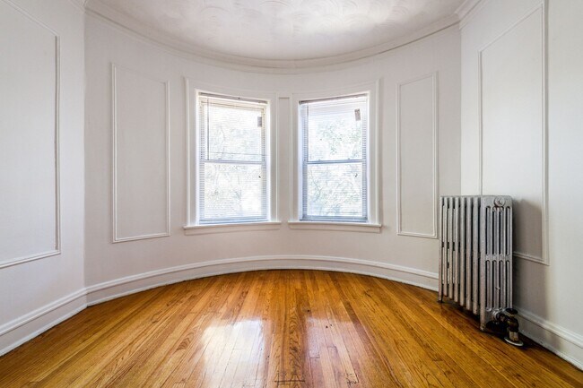 Building Photo - 7939 S Dobson Ave Chicago, IL 60619