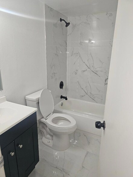 Building Photo - 101 NE 41st St