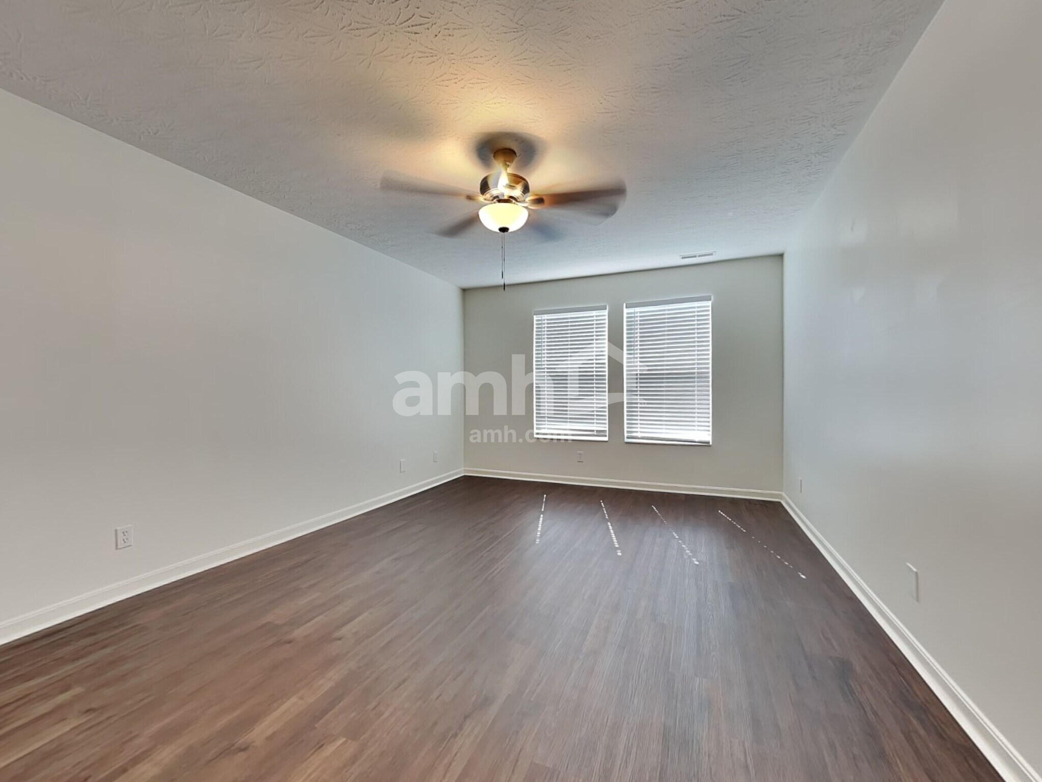 Building Photo - 1178 Edgewater Way