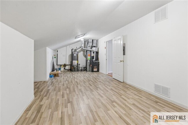 Building Photo - 624 Brickhouse Rd