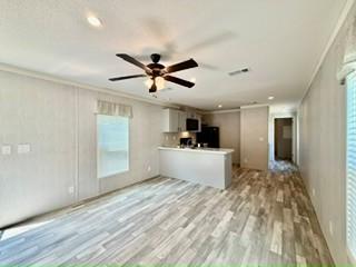 Building Photo - 130 S Suncoast Blvd