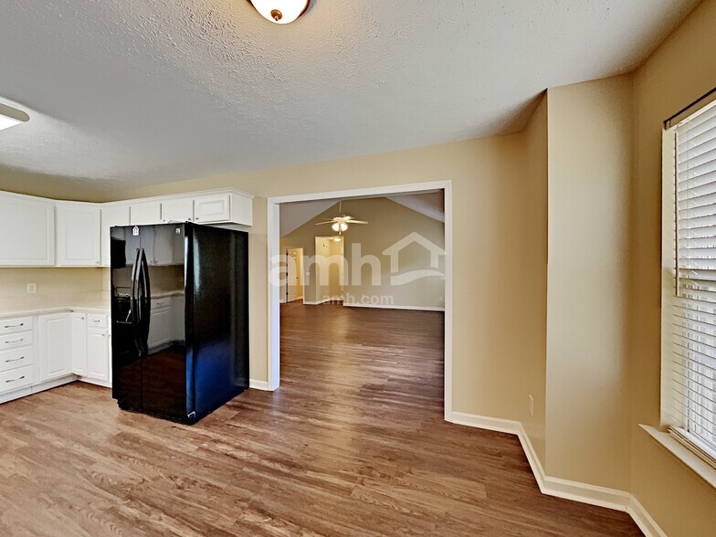 Building Photo - 1219 Murray Ct