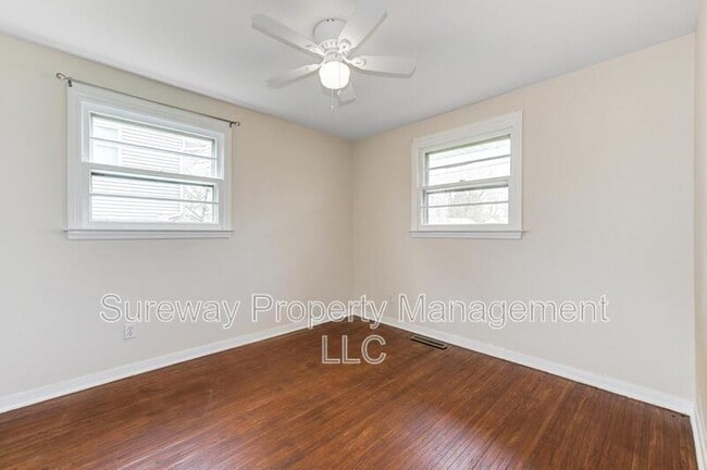 Building Photo - 55 Nassau Rd
