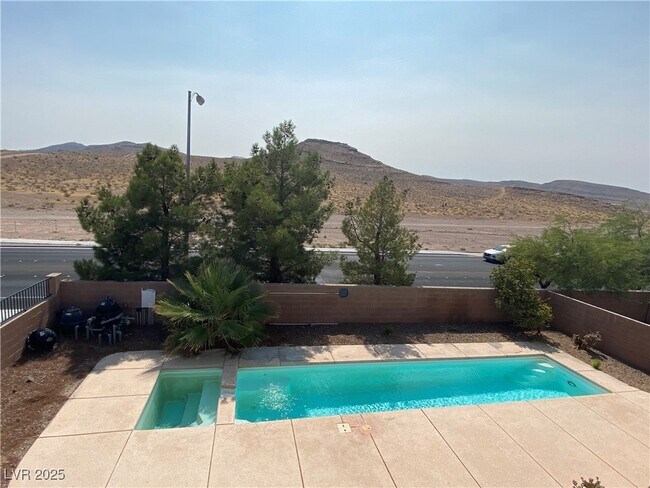 Building Photo - 11294 Star Lily St