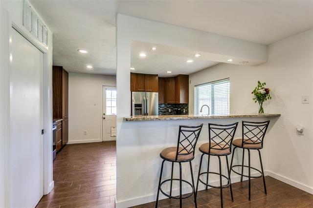 Building Photo - 2223 Big Bend Dr