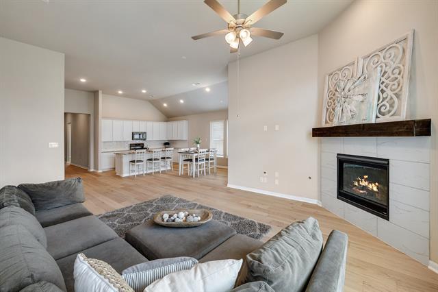 Building Photo - 5513 Deer Run Dr