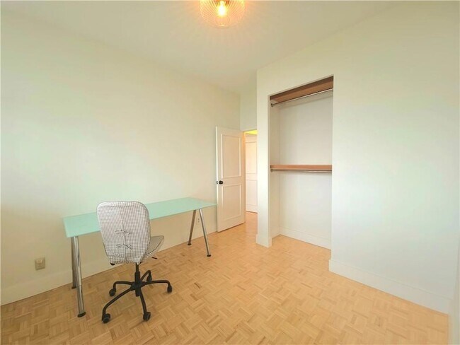 Building Photo - 3060 Pharr Ct N Northwest
