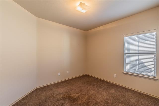 Building Photo - 10844 Irish Glen Trail