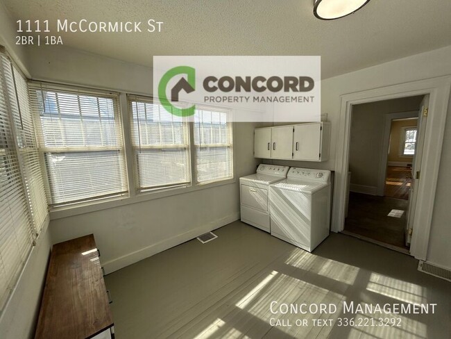 Building Photo - 1111 McCormick St