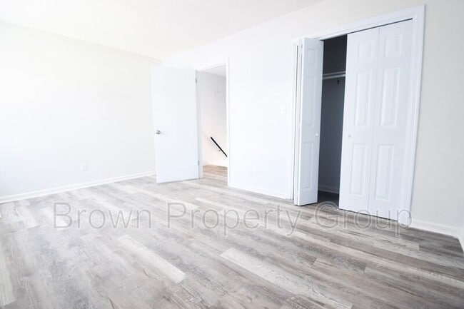 Building Photo - 2105 Grand Prix Dr