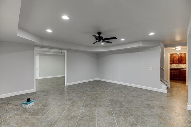 Building Photo - 4537 Grandview Pkwy