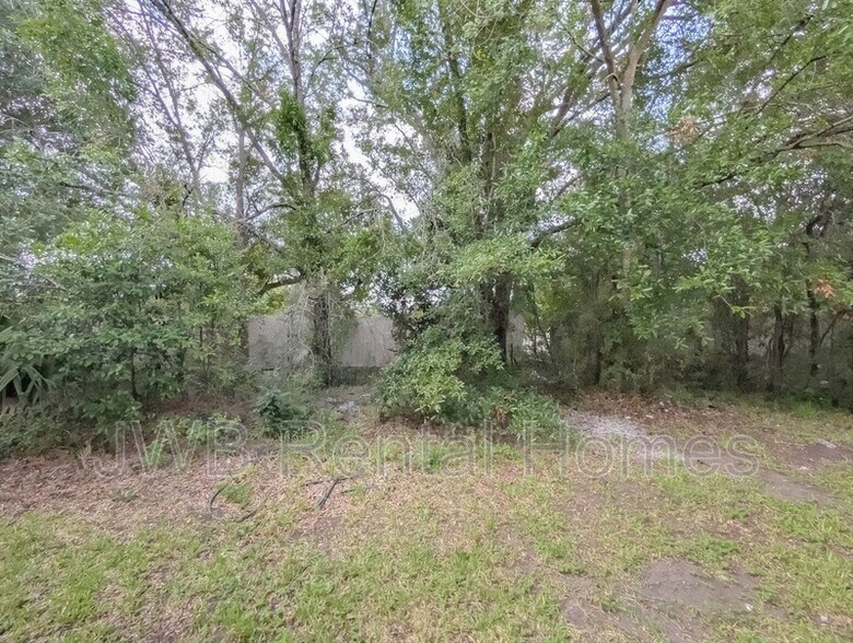 Building Photo - 7824 Playschool Ln