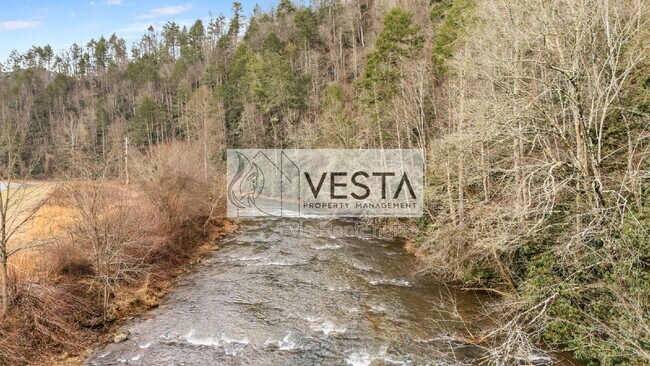 Building Photo - 460 NC-208