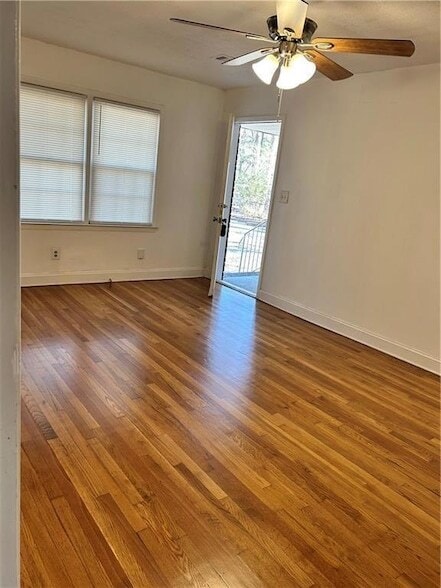 Building Photo - 259 Palms Ln SW