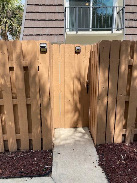 Building Photo - 1212 Vista Oaks Cir NE