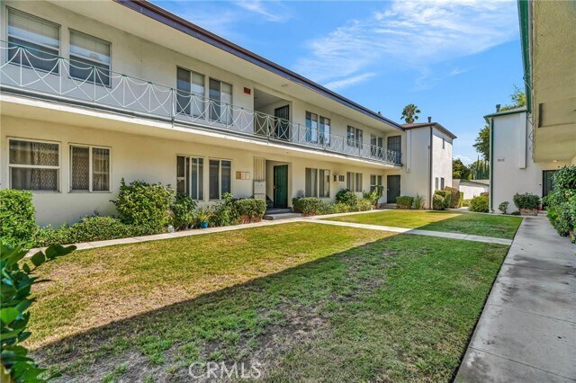 Building Photo - 5828 Whitsett Ave