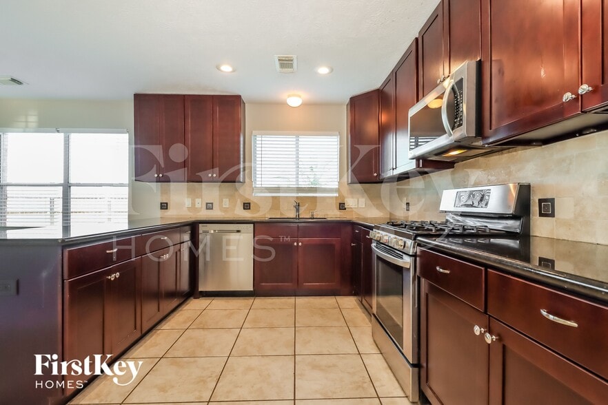 Building Photo - 12047 Back Bay Ridge Way