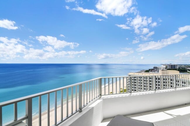 Building Photo - 550 S Ocean Blvd