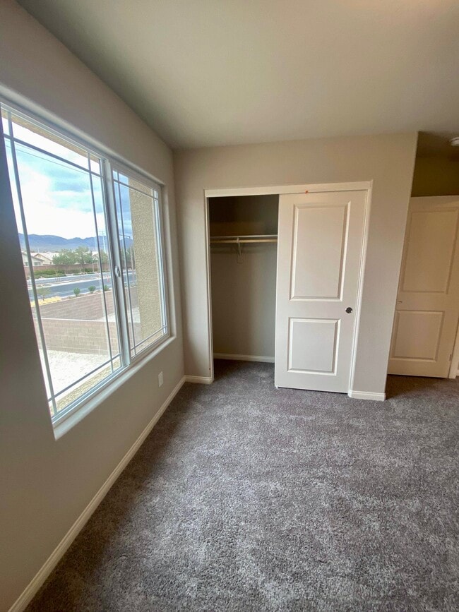 Building Photo - 3816 Antilia Ave