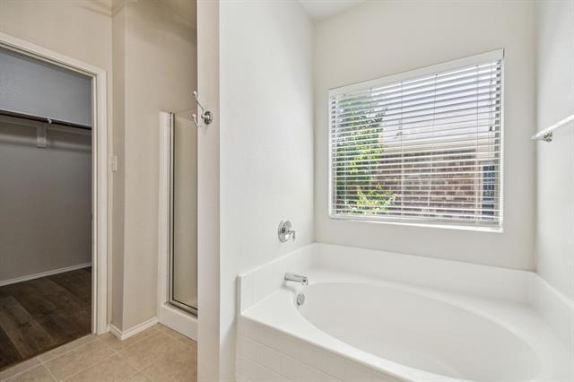 Building Photo - 724 Kentucky Derby Ln