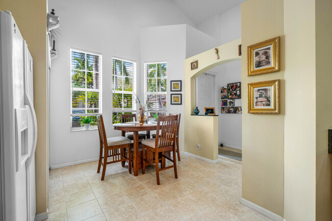 Building Photo - 7672 Jasmine Ct