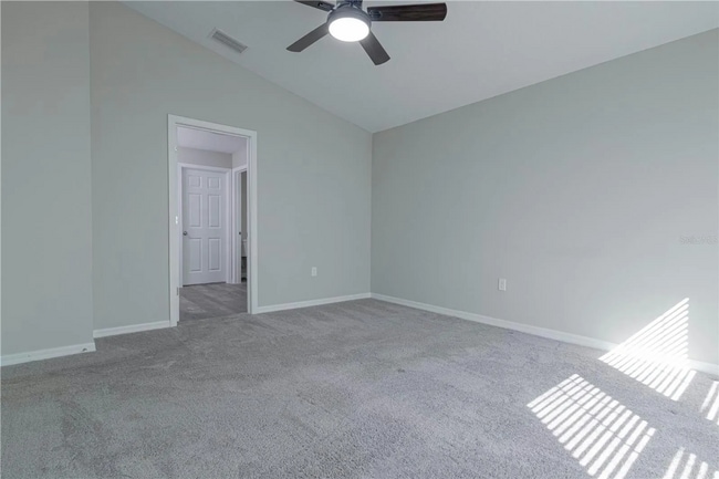 Building Photo - Beautiful Southside Lakeland Home! Ready f...