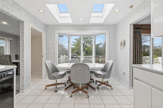 Building Photo - 20 Steuben Dr