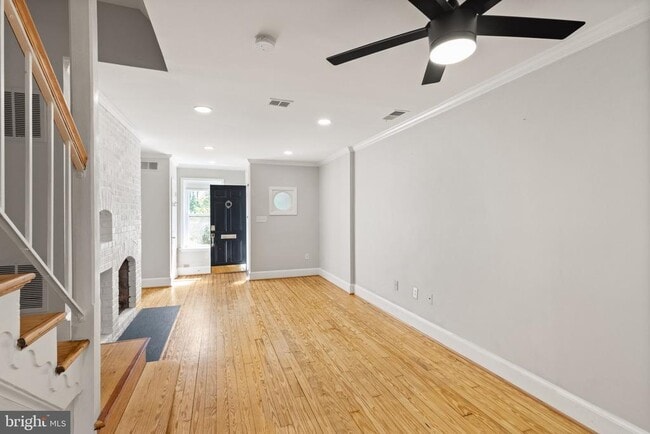Building Photo - 911 Oronoco St