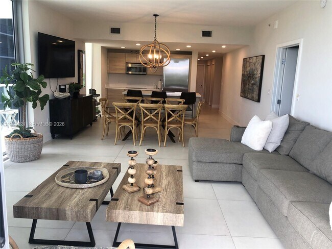 Building Photo - 16385 Biscayne Blvd