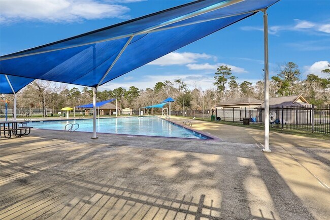 Building Photo - 1746 Cloister Dr