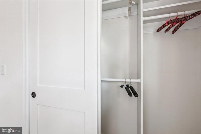 Building Photo - 607 North St