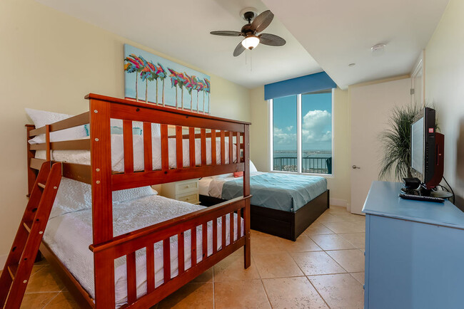 Bayside bedroom - 310A Padre Blvd