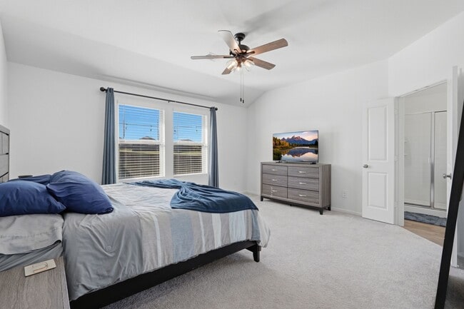 Building Photo - 651 Spring Ashberry Ct