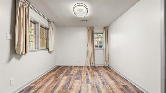 Building Photo - 2676 Cottonwood Dr