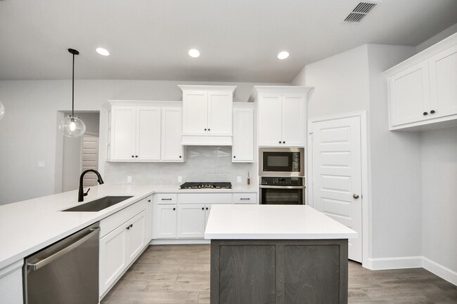 Building Photo - 30934 Evening Skye Dr