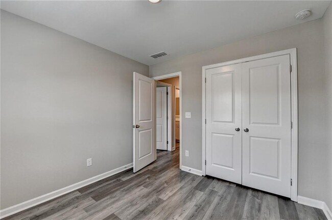 Building Photo - 125 Osprey Overlook Dr
