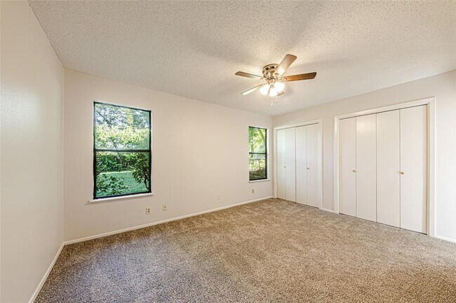 Building Photo - 7000 Whispering Oaks Dr