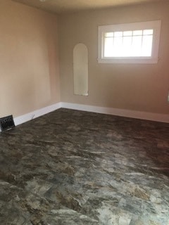 Building Photo - 2 bed 1 bath house