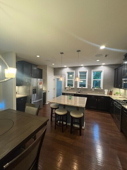 Building Photo - 3565 Massey Ridge Ct