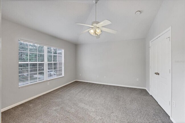 Building Photo - 4920 Pond Ridge Dr