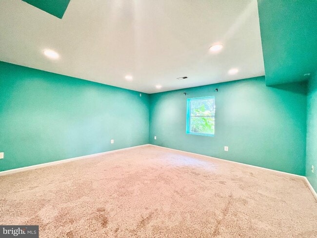Building Photo - 6605 Keene Dr