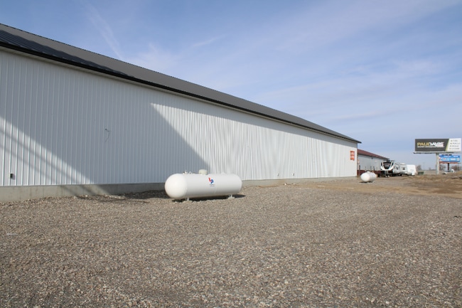 Building Photo - 61A W 465 N