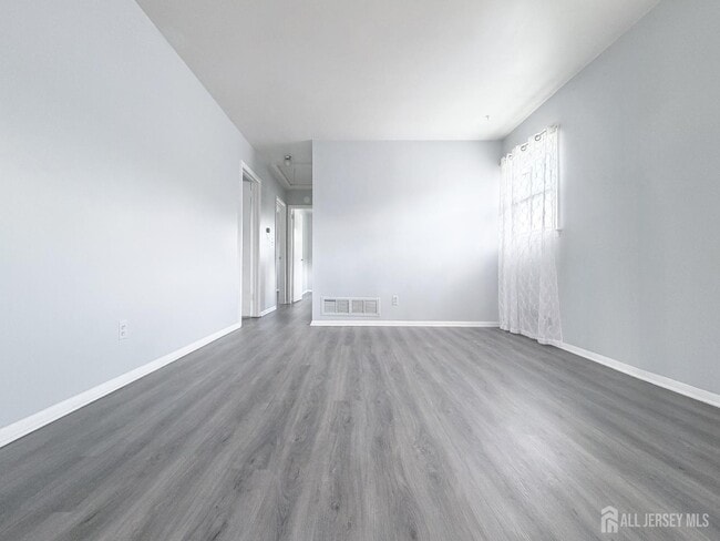 Building Photo - 11A Foothills Dr