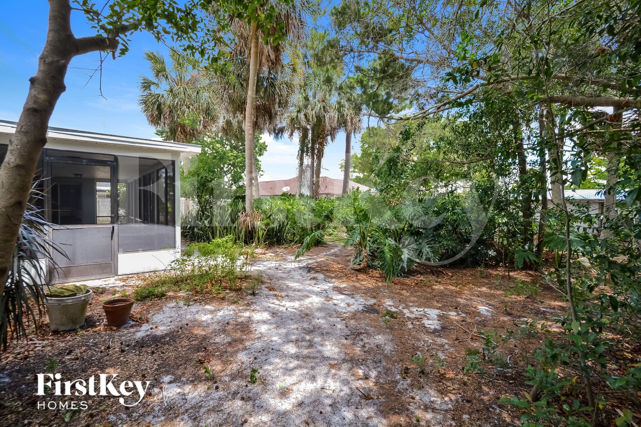 Building Photo - 833 Pine Forest Trail W