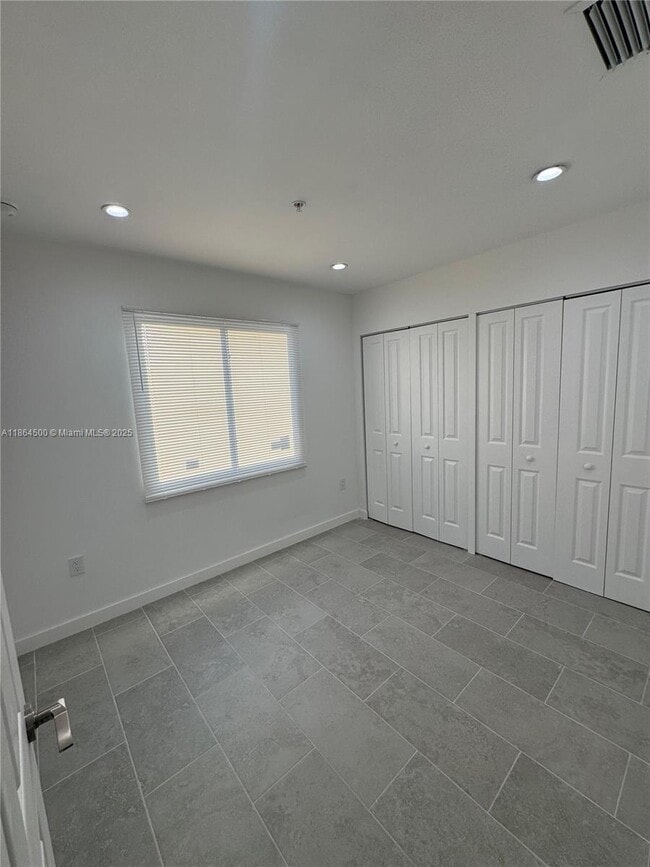 Building Photo - 2782 NW 46th St