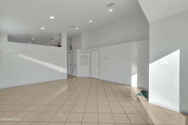 Building Photo - 12077 Castle Keep Cir