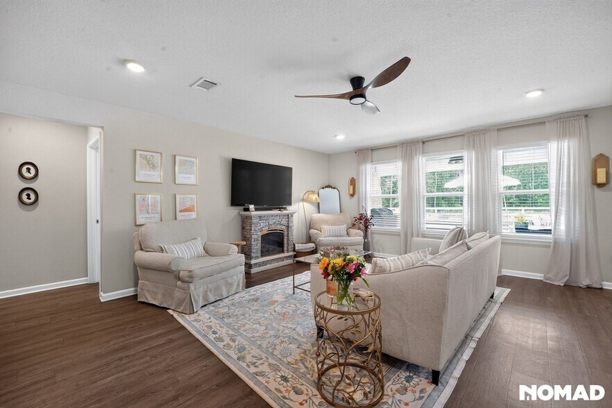 Building Photo - 1008 Enclave Cir